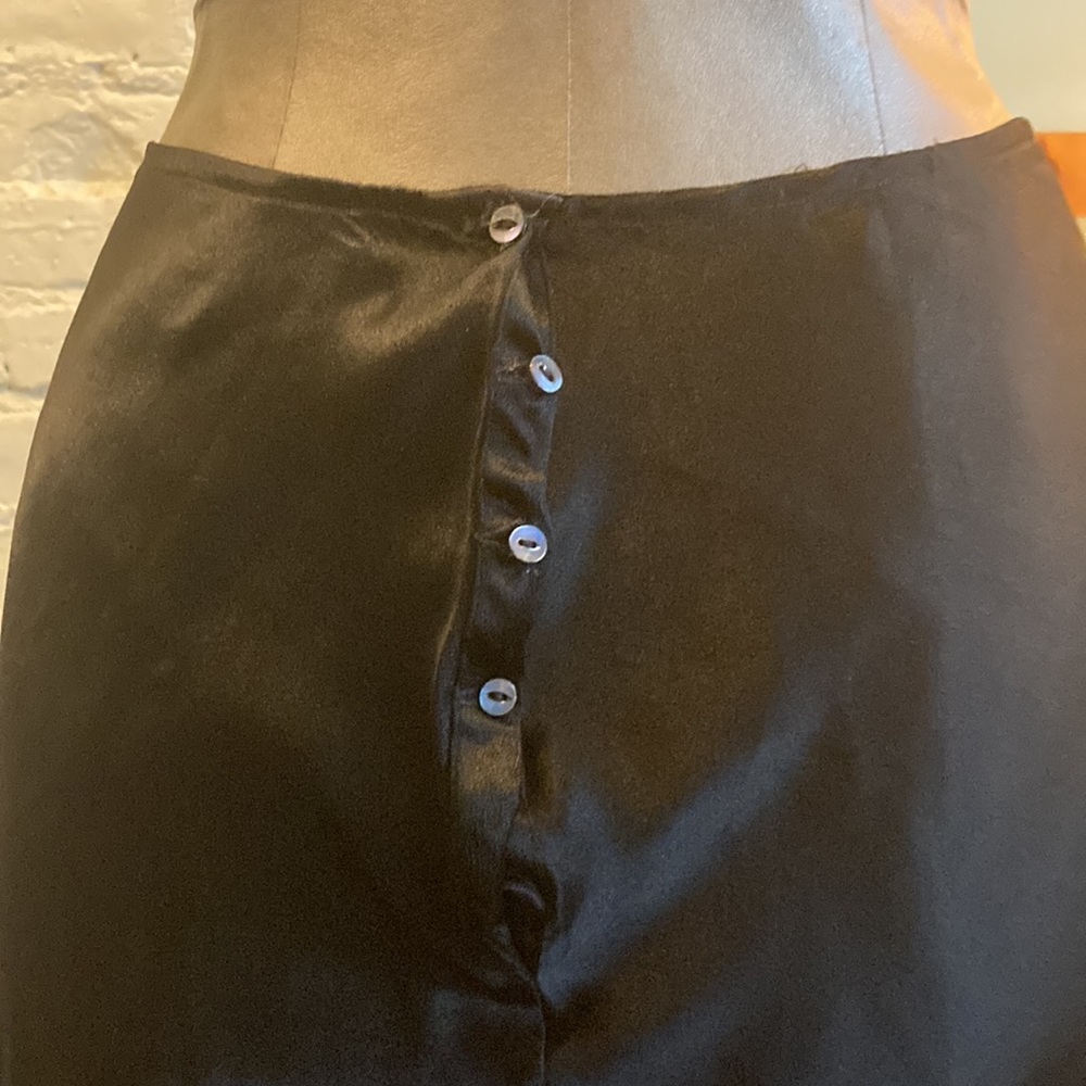 Vintage black satin slip skirt circa 1940s size M - Picture 4 of 10